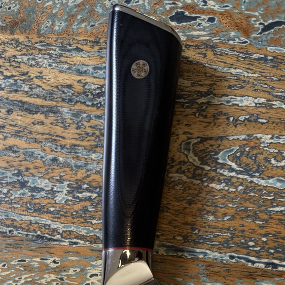 Summit slicing knife black handle, red spacer and mosaic pin detail